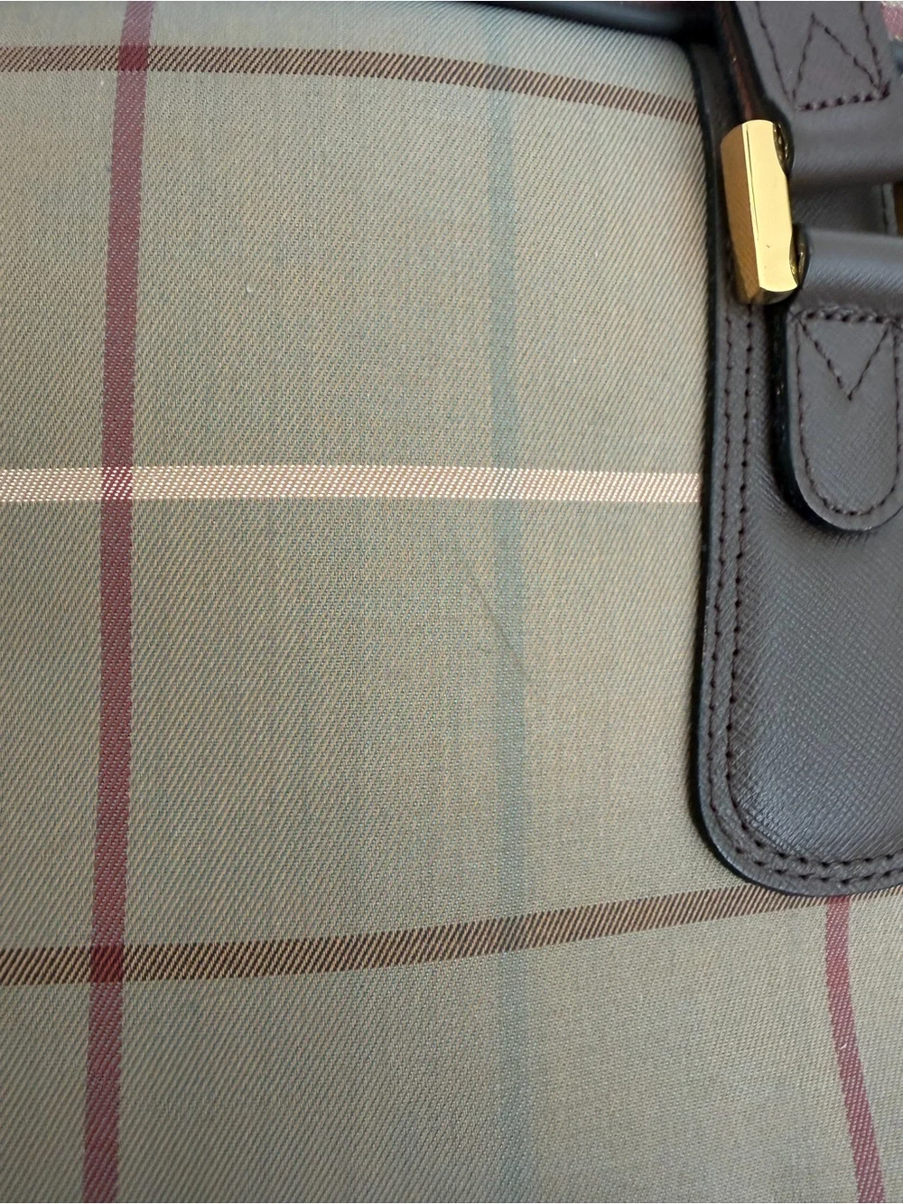 Burberry classic plaid